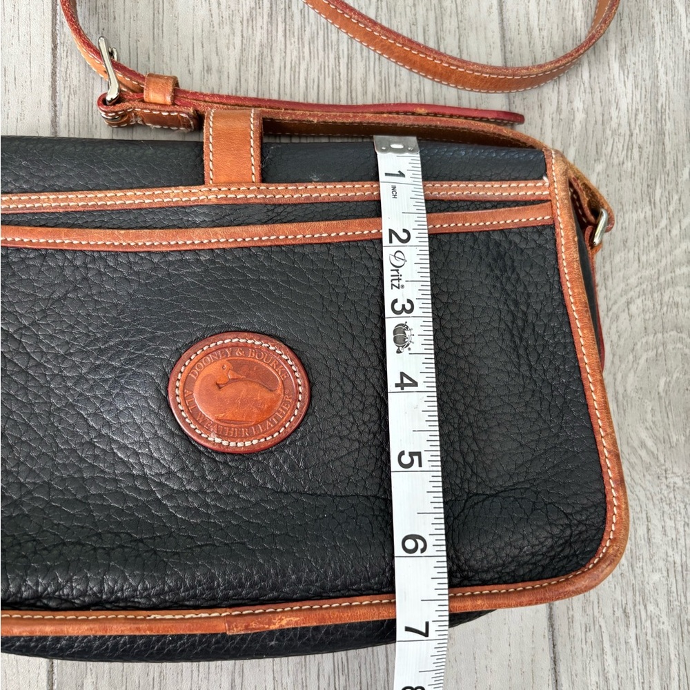 Dooney & Bourke bag - vintage leather in EUC. - Picture 12 of 13